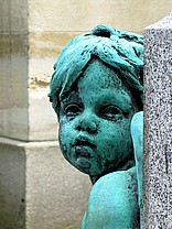  Fotografie von Citysam  Engelsfigur auf dem Pariser Friedhof