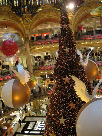 Weihnachtsbaum der Galeries Lafayette Foto 