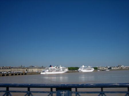 Schiffe an der Garonne in Bordeaux - Aquitaine (Bordeaux)