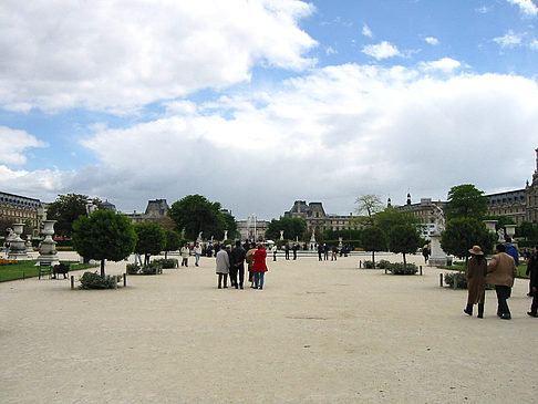 Auf dem Weg zum Louvre Foto 