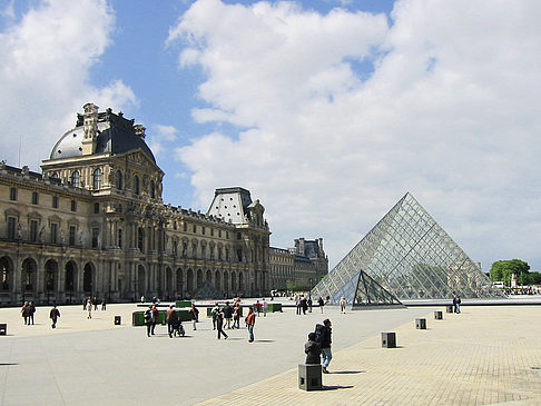 Louvre mit Pyramide - Ile de France - Paris (Paris)