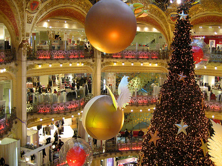 Weihnachtsbaum der Galeries Lafayette