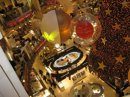 Fotos Weihnachtsbaum der Galeries Lafayette | Paris